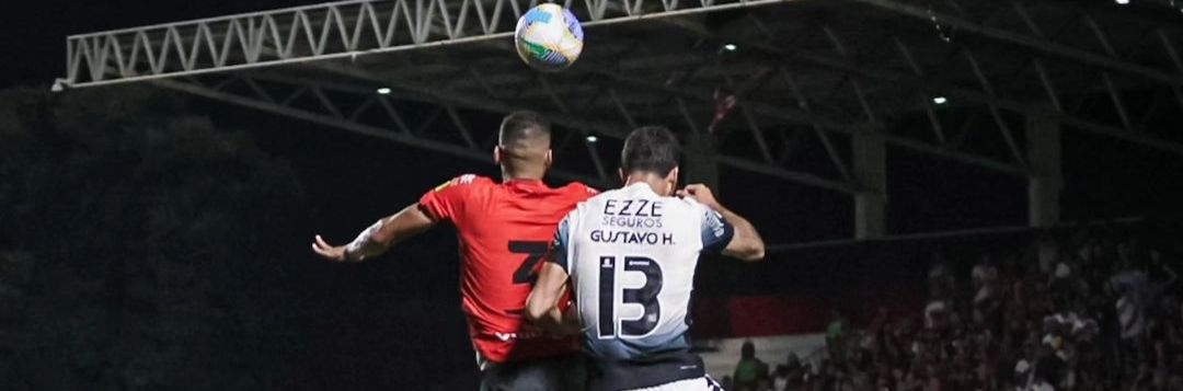 imagem da materia: Com um a menos, Corinthians leva o empate no final