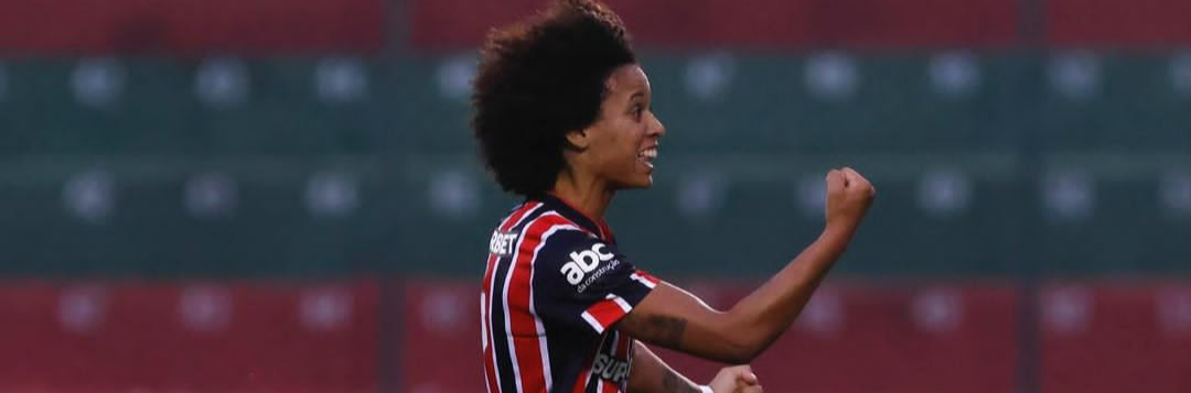 imagem da materia: São Paulo goleia Santos pelo Brasileirão Feminino