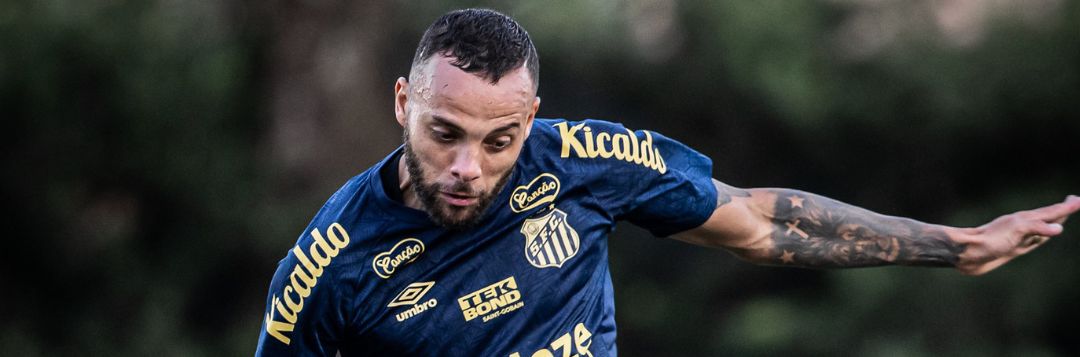imagem da materia: Santos treina bola parada antes de jogo decisivo