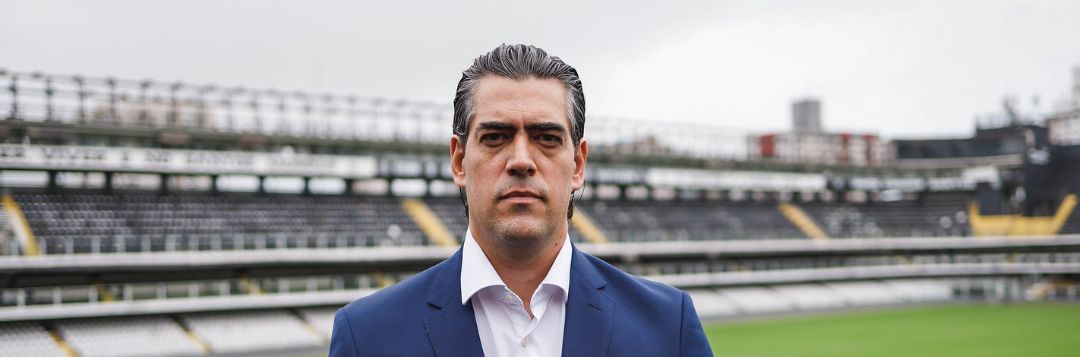imagem da materia: Paulo Bracks é anunciado como CEO do Santos