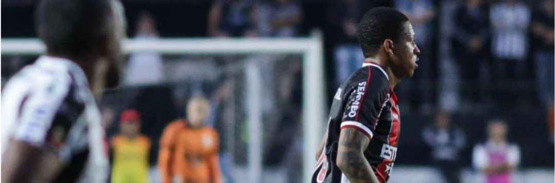 imagem da materia: Bochecha marca no finalzinho e Botafogo vence fora