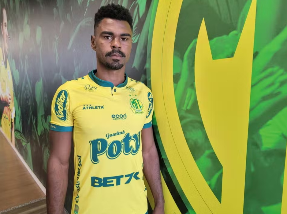 Wanderson, próximo do Guarani, com a camisa do Mirassol.