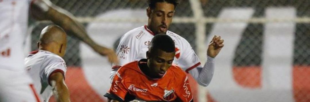 imagem da materia: Leozinho volta a ser titular no Ituano