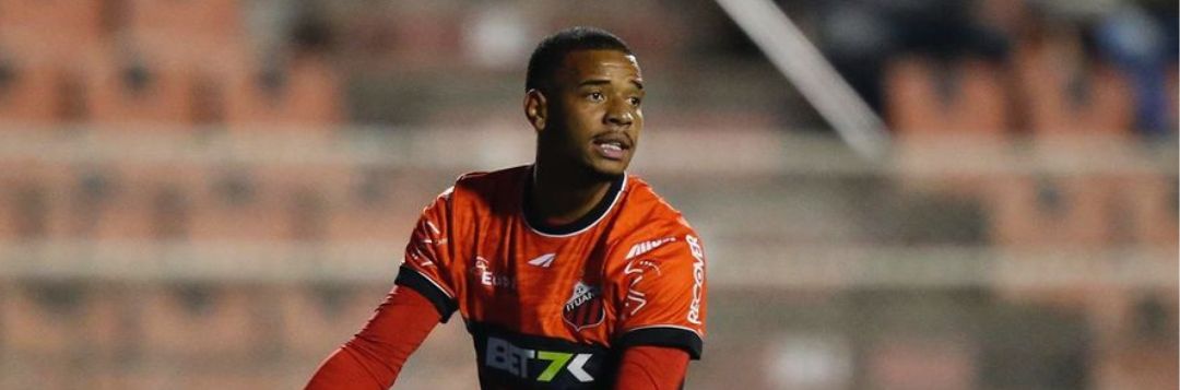 imagem da materia: Jonathan Santos estreia entre os profissionais do Ituano