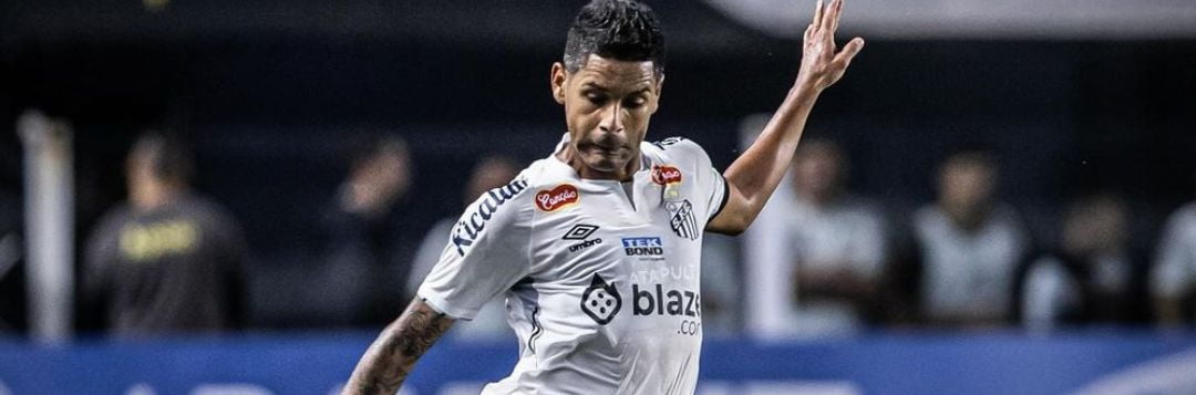 imagem da materia: Aderlan sofre séria lesão e não joga mais em 2024