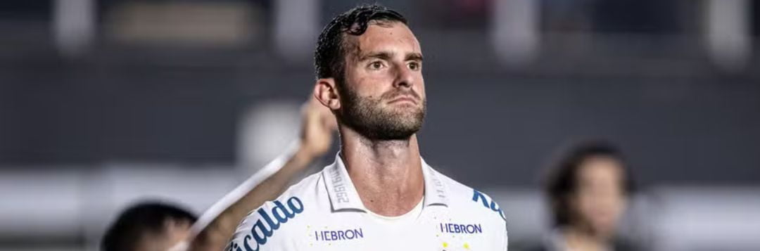 imagem da materia: Santos desiste de contratar Léo Baptistão