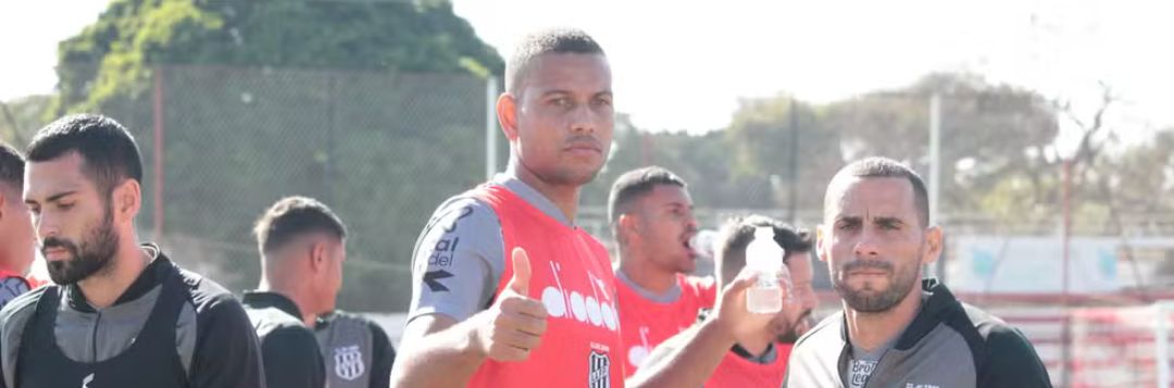imagem da materia: Mateus Silva comemora sequência como titular na Ponte Preta