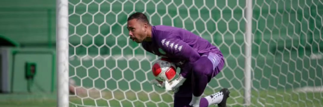 imagem da materia: Guarani chega ao 10° jogo seguido sofrendo gol