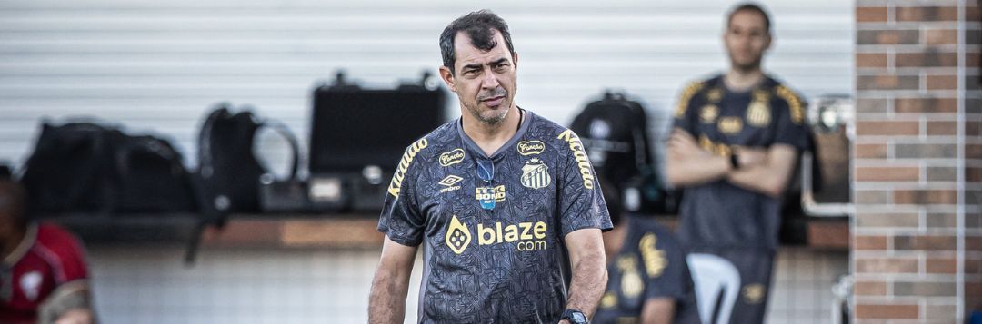 imagem da materia: Santos adia reapresentação do elenco após vitória no Ceará