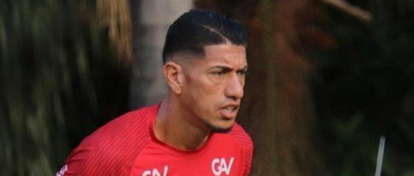 imagem da materia: Ex-Corinthians, Ralf descarta aposentadoria no Timão