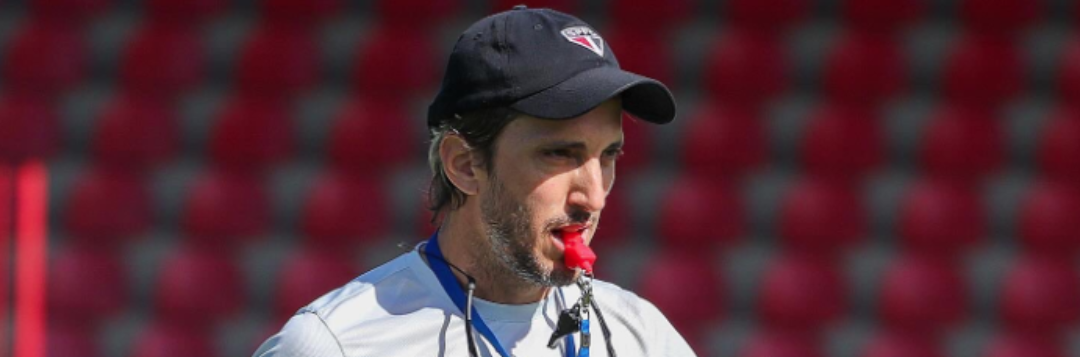 imagem da materia: Staff de Luis Zubeldia se reunirá com Federação Equatoriana