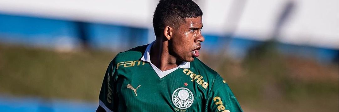 imagem da materia: Com golaço de falta, Palmeiras sub-20 derrota o Botafogo