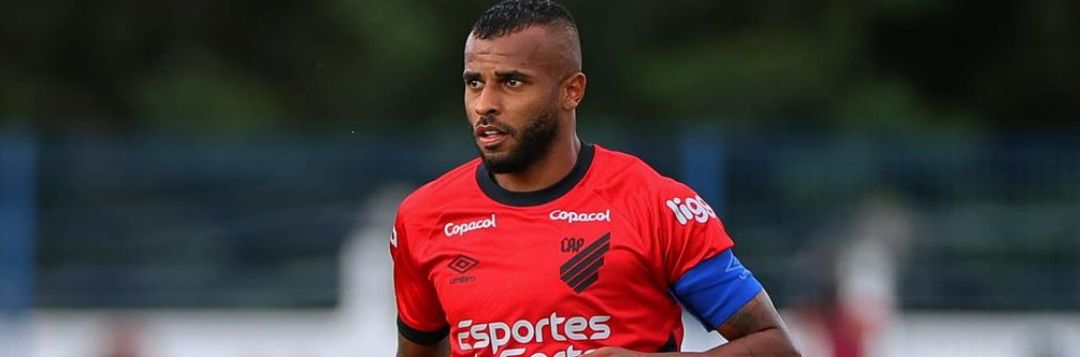imagem da materia: Corinthians anuncia Alex Santana