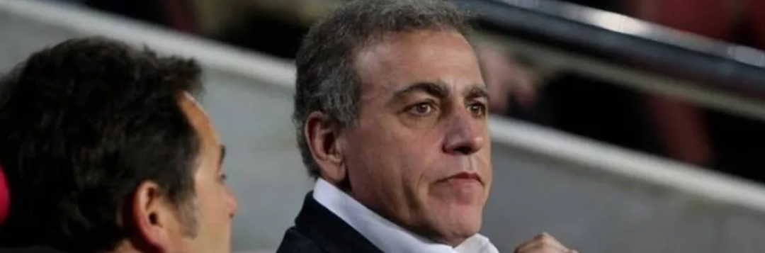 imagem da materia: Corinthians tem contas bloqueadas por dívida com André Cury