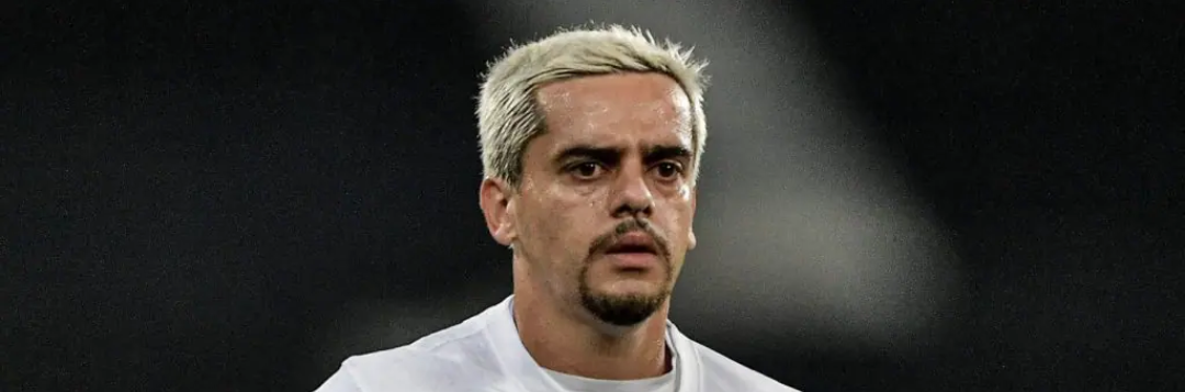 imagem da materia: Fagner destaca fator casa para fazer bom jogo contra Grêmio