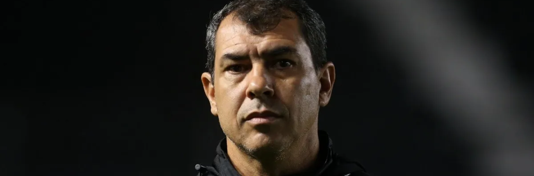 imagem da materia: Corinthians 'descarta' Carille e mira outro técnico