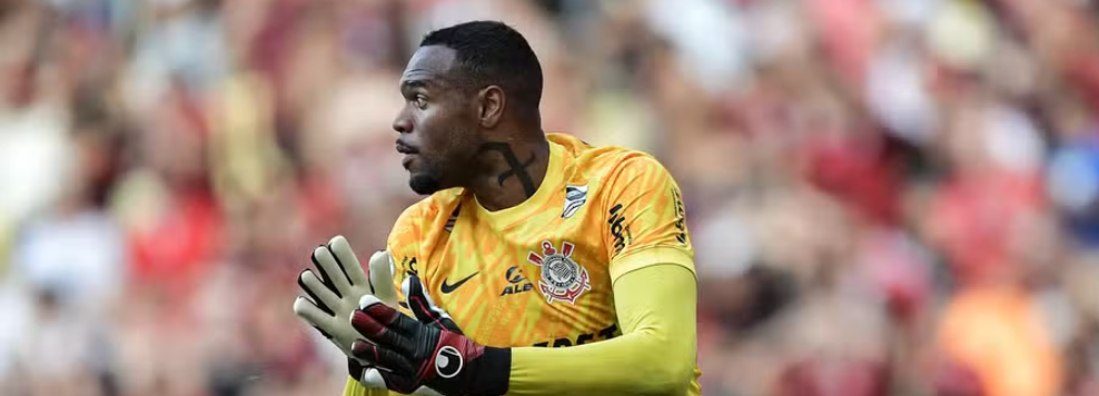 imagem da materia: Ex-Corinthians indicou Carlos Miguel ao Nottingham Forest