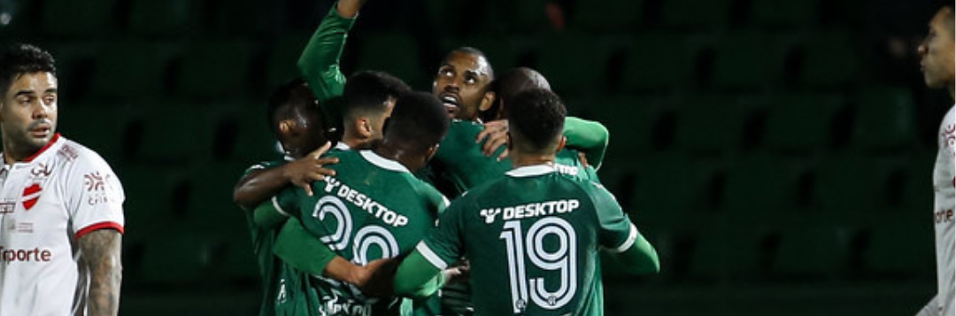 imagem da materia: Douglas Bacelar celebra vitória e primeiro gol com Guarani