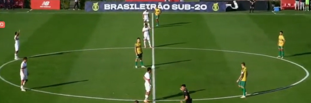 imagem da materia: São Paulo marca no final e empata com Cuiabá no Sub-20