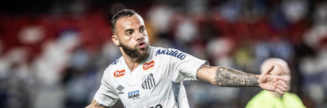 imagem da materia: Santos vence Paysandu e assegura liderança na Série B