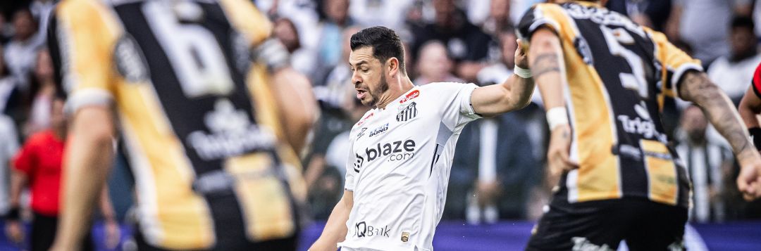imagem da materia: Giuliano volta a jogar após um mês lesionado