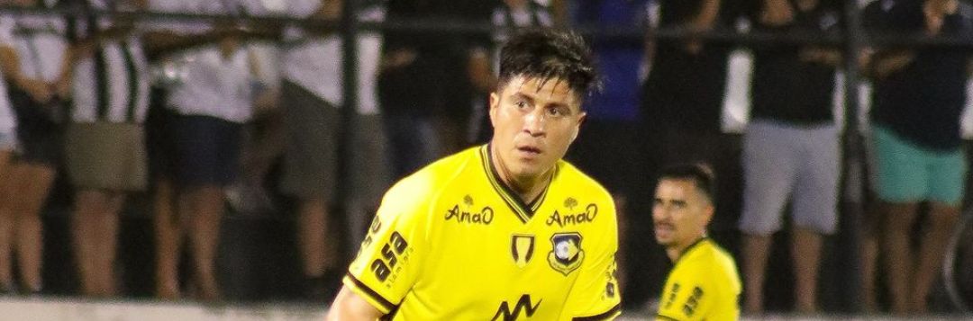 imagem da materia: Cristaldo celebra estreia pelo São Bernardo