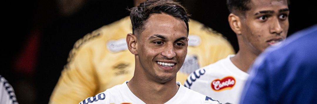 imagem da materia: Weslley Patati deve permanecer no Santos