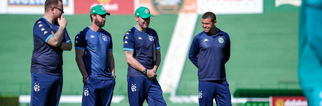 imagem da materia: Guarani pode repetir escalação para enfrentar o Ceará