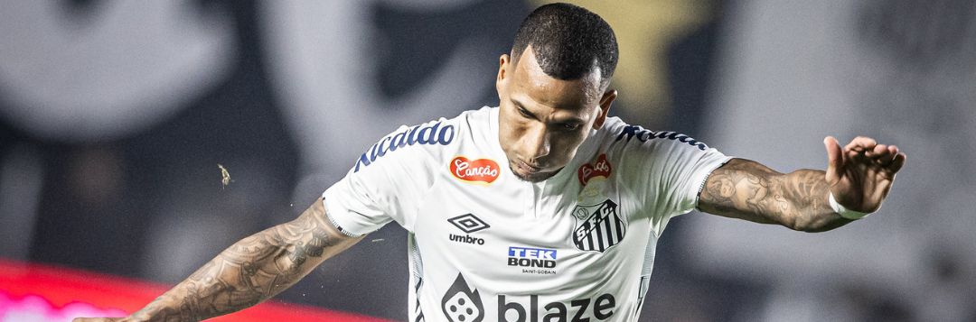 imagem da materia: Otero detalha treinamentos com bola parada