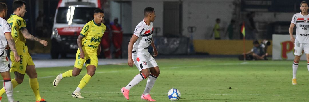 imagem da materia: Botafogo-SP tem dois confrontos diretos para afastar o Z4