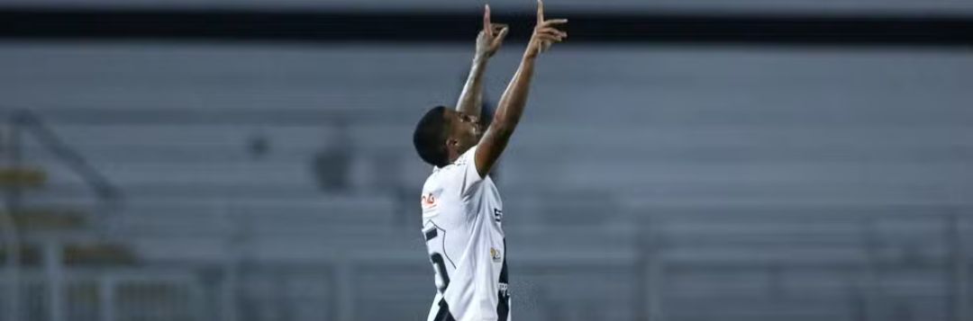 imagem da materia: Gabriel Novaes comenta provável titularidade contra o Goiás
