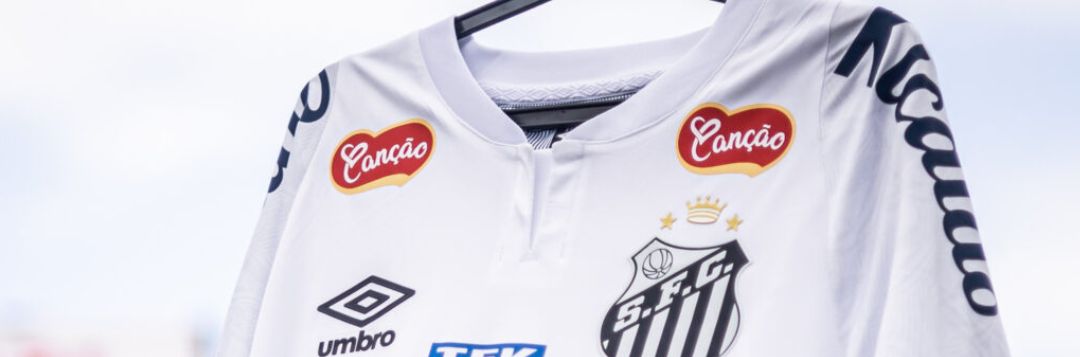 imagem da materia: Santos oficializa renovação de contrato com a Umbro