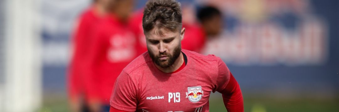 imagem da materia: Caixinha espera a recuperação de Eduardo Sasha