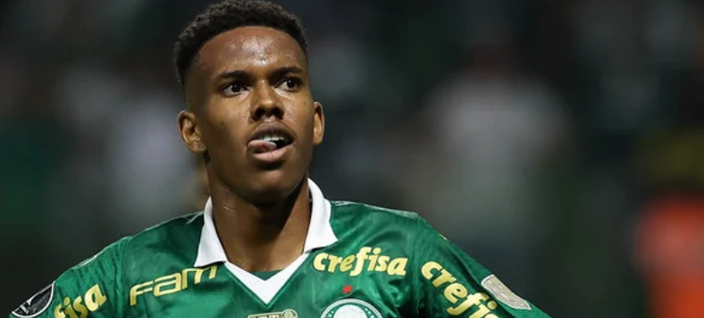 imagem da materia: Estêvão inicia transição e pode ser reforço contra Botafogo