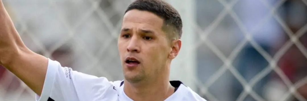 imagem da materia: Alex Arce descarta Corinthians após permanência na LDU