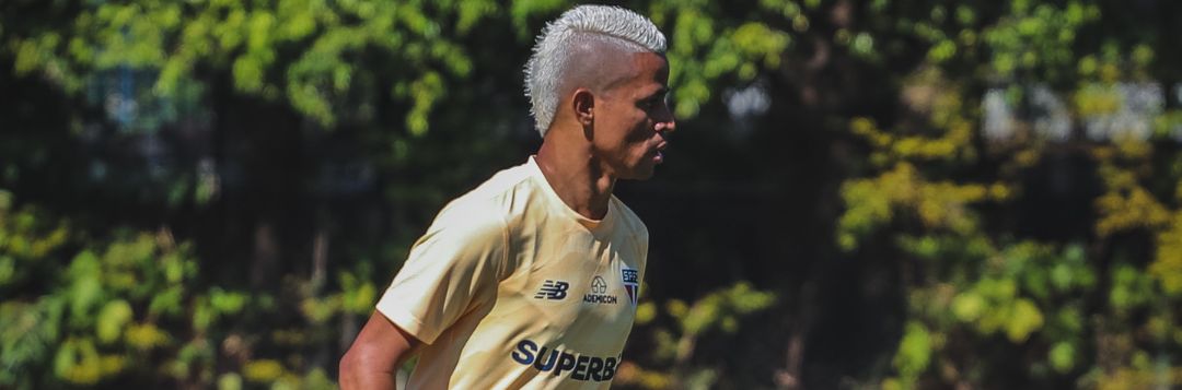 imagem da materia: Erick sente e desfalca o São Paulo contra o Nacional-URU