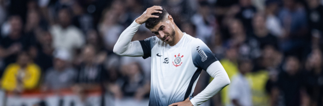 imagem da materia: Pedro Raul segue em jejum e chega a 21 jogos sem marcar gols