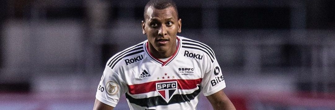 imagem da materia: Corinthians negocia com zagueiro revelado pelo São Paulo
