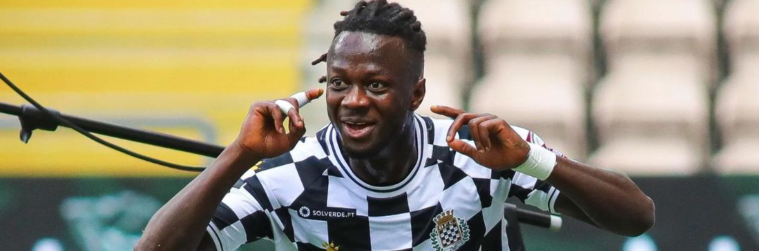 imagem da materia: Burocracias impedem anúncio oficial de Njie no Santos