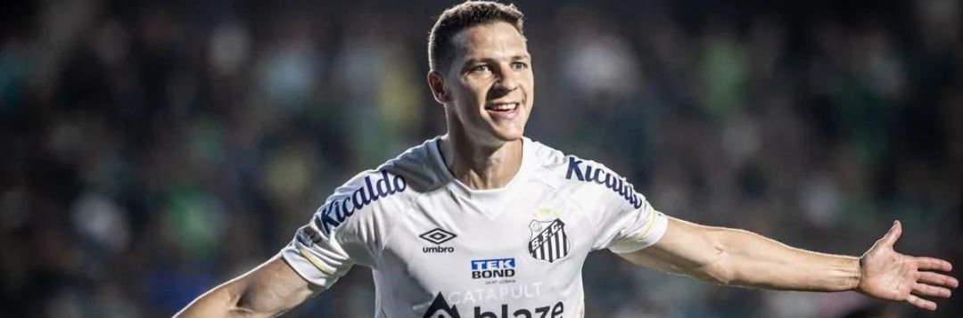 imagem da materia: Furch será a única opção como centroavante para Carille