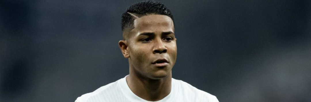 imagem da materia: Nottingham Forest desiste de contratar Wesley