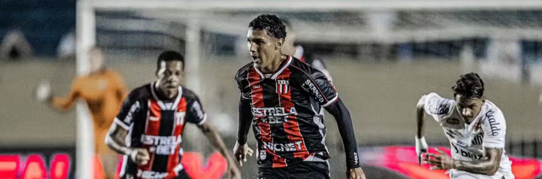 imagem da materia: Botafogo-SP renova com João Costa