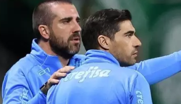 imagem da materia: Abel Ferreira atinge marca de 300 jogos pelo Palmeiras