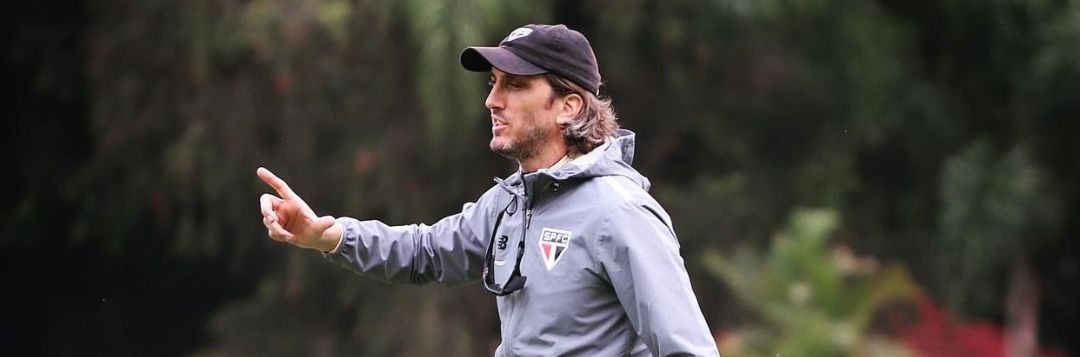imagem da materia: Zubeldía foca no setor ofensivo no treino desta sexta-feira