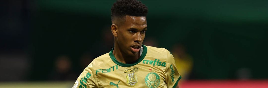 imagem da materia: Treinador do Chelsea fala sobre Estêvão