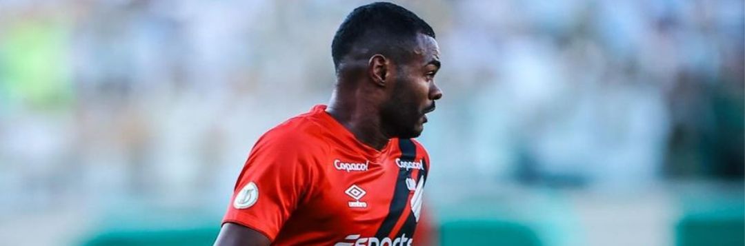 imagem da materia: Emprestado pelo São Paulo, Nikão é afastado no Athletico-PR