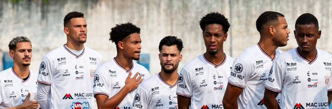 imagem da materia: Jogadores do Paulista FC celebram vitória por 4 a 0 na final