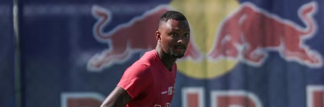 imagem da materia: Luan Cândido volta a treinar no Red Bull Bragantino