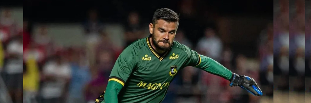 imagem da materia: Alex Alves comemora 100º jogo pelo São Bernardo com vitória