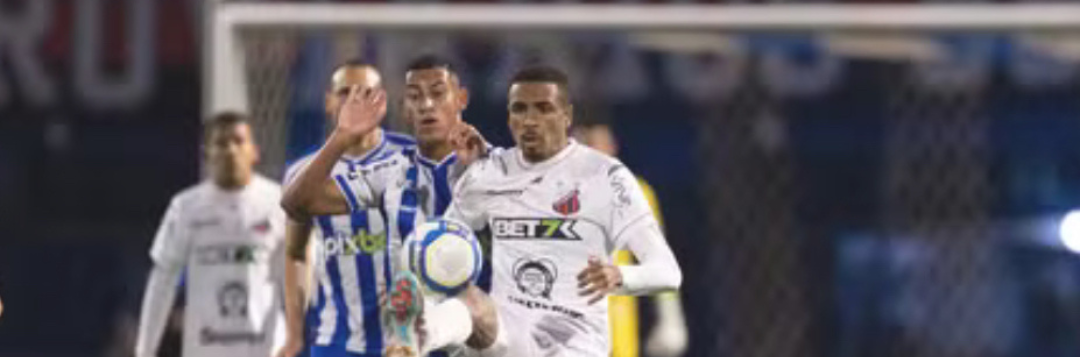 imagem da materia: Ituano perde e permanece próximo à zona de rebaixamento